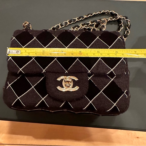 Chanel square mini flap in black velvet & tweed; gold hdwe - Picture 11 of 14